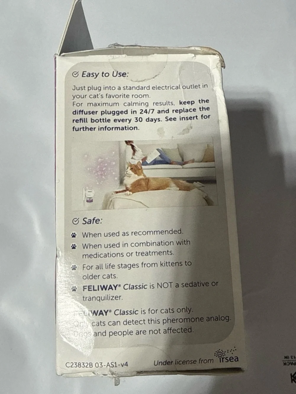FELIWAY Classic Calming Cat Diffuser - Purple/White